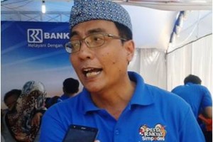 pimpinan cabang BRI Kuningan, Agus Ahdia